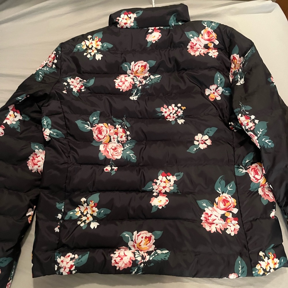Loft puffy jacket, only worn once, women’s size large